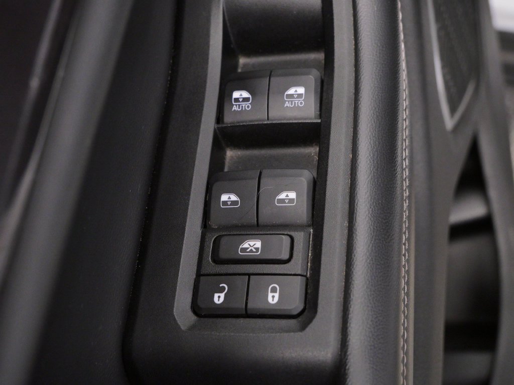 Used 2022 Jeep Grand Cherokee L Laredo AWD/4WD image 17