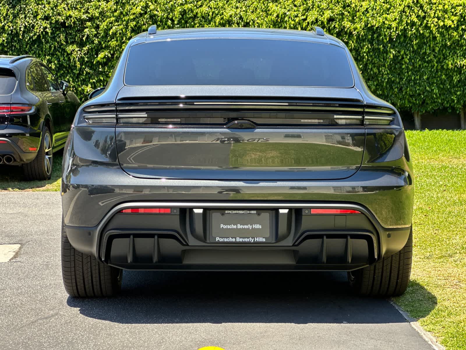 New 2026 Porsche Macan GTS Electric AWD/4WD image 7