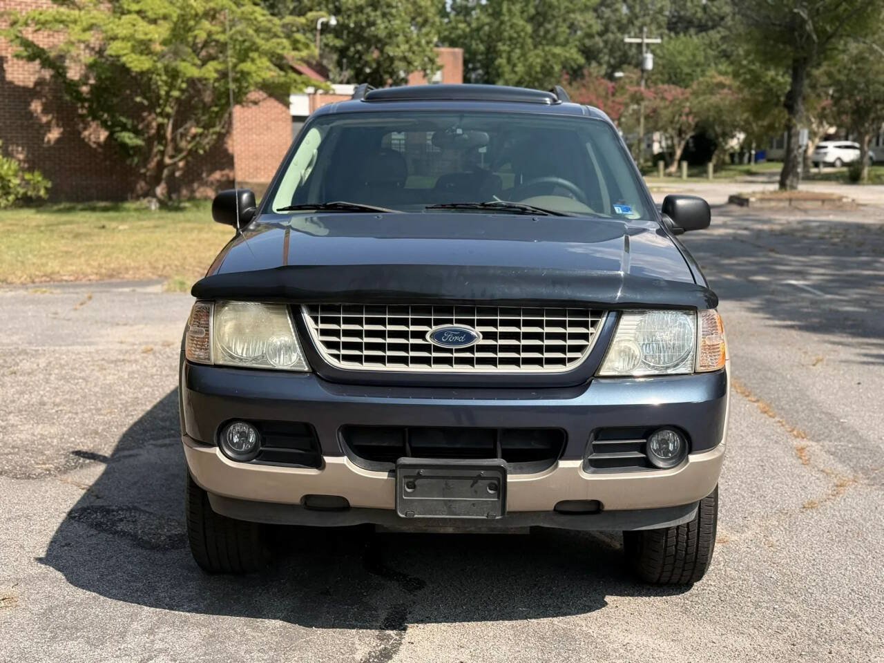 Used 2005 Ford Explorer Eddie Bauer RWD image 8