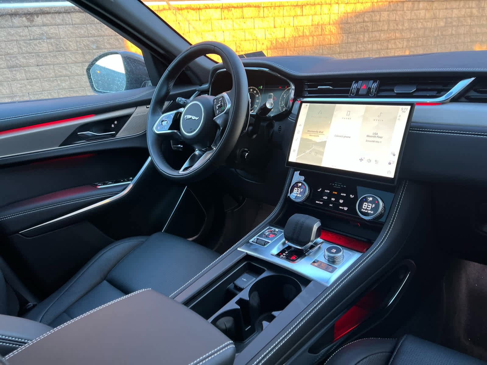 Used 2025 Jaguar F-PACE R-Dynamic S image 11