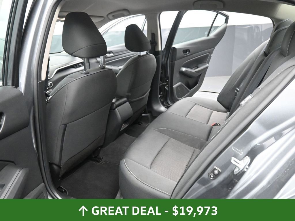 Used 2024 Nissan Altima 2.5 SV image 28