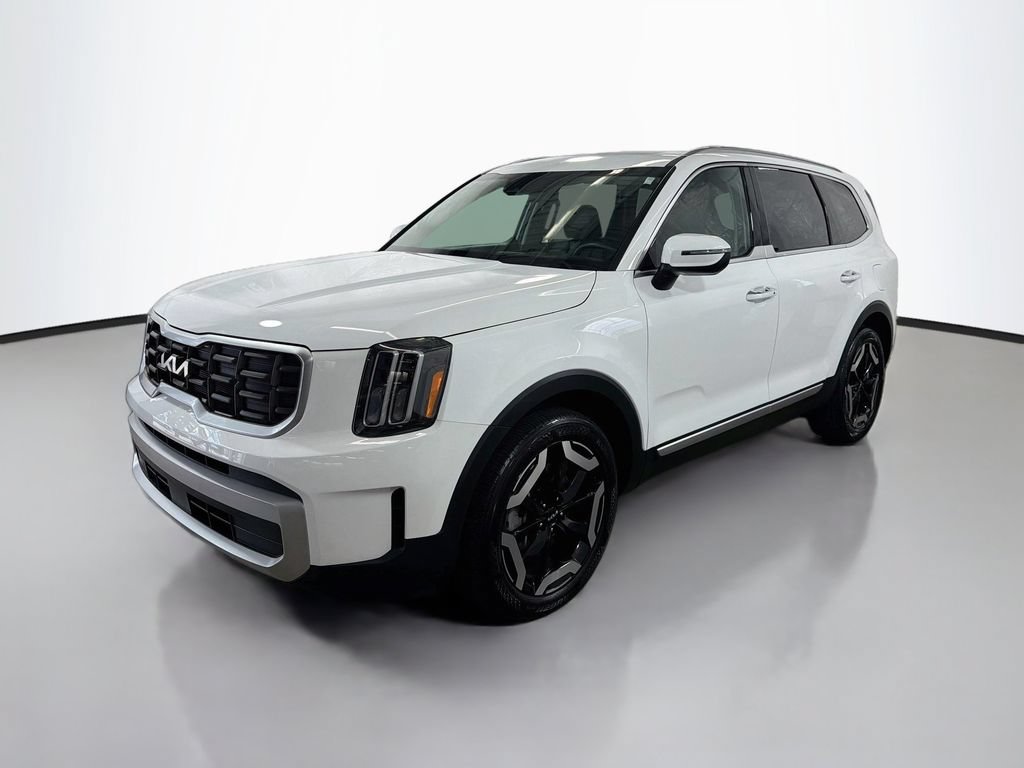 Used 2024 Kia Telluride S w/ S Sunroof Package FWD image 5