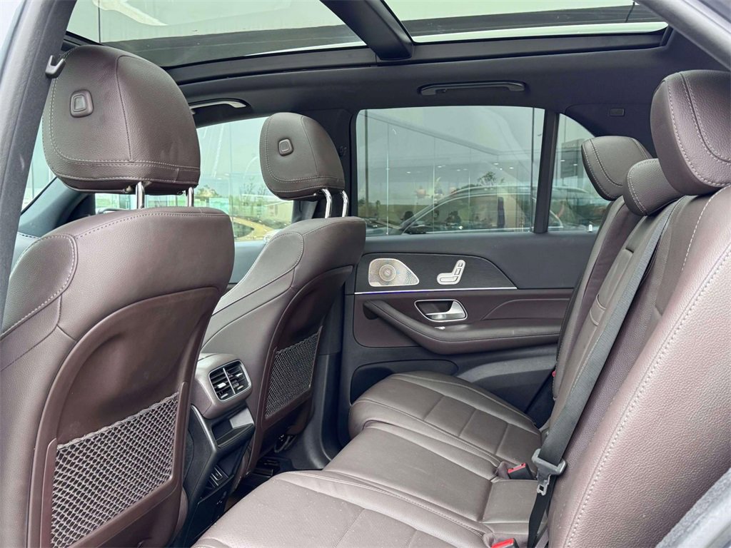 Used 2023 Mercedes-Benz GLE 350 4MATIC w/ 3rd Row Seat Package image 19