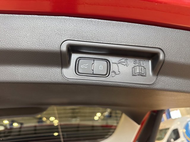 New 2026 Ford Explorer Platinum image 13