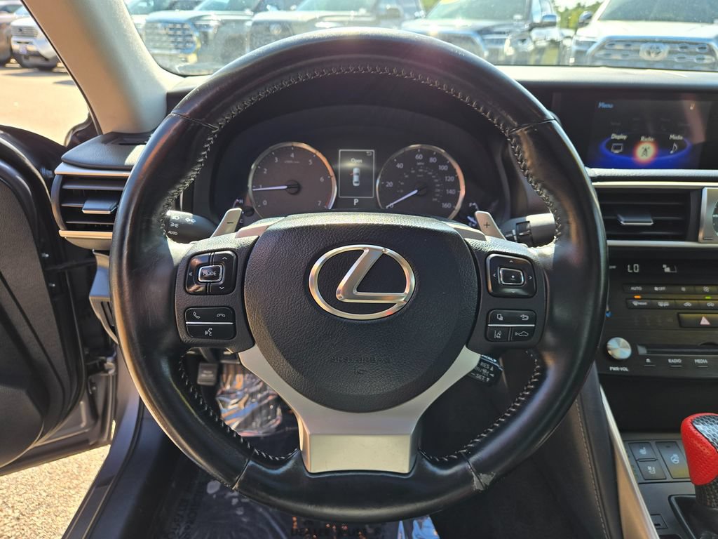 Used 2017 Lexus IS 300 AWD image 19