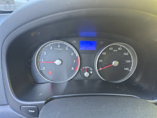 Used 2010 Hyundai Accent SE FWD image 16