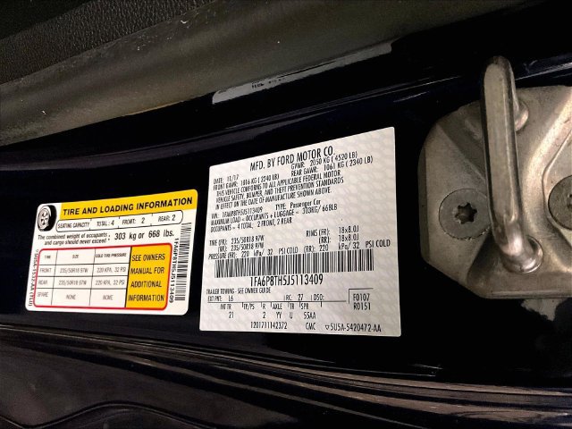 Certified 2018 Ford Mustang Coupe w/ Equipment Group 101A RWD image 32