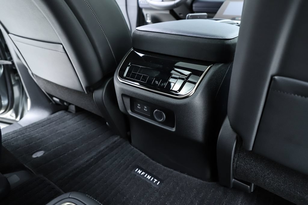 New 2026 INFINITI QX80 4WD w/ Sport Exterior Package image 81