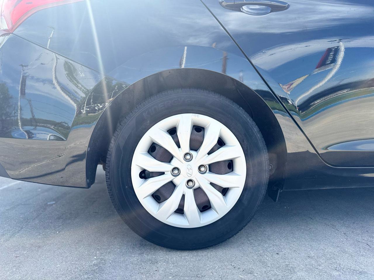 Used 2018 Hyundai Accent SE image 20