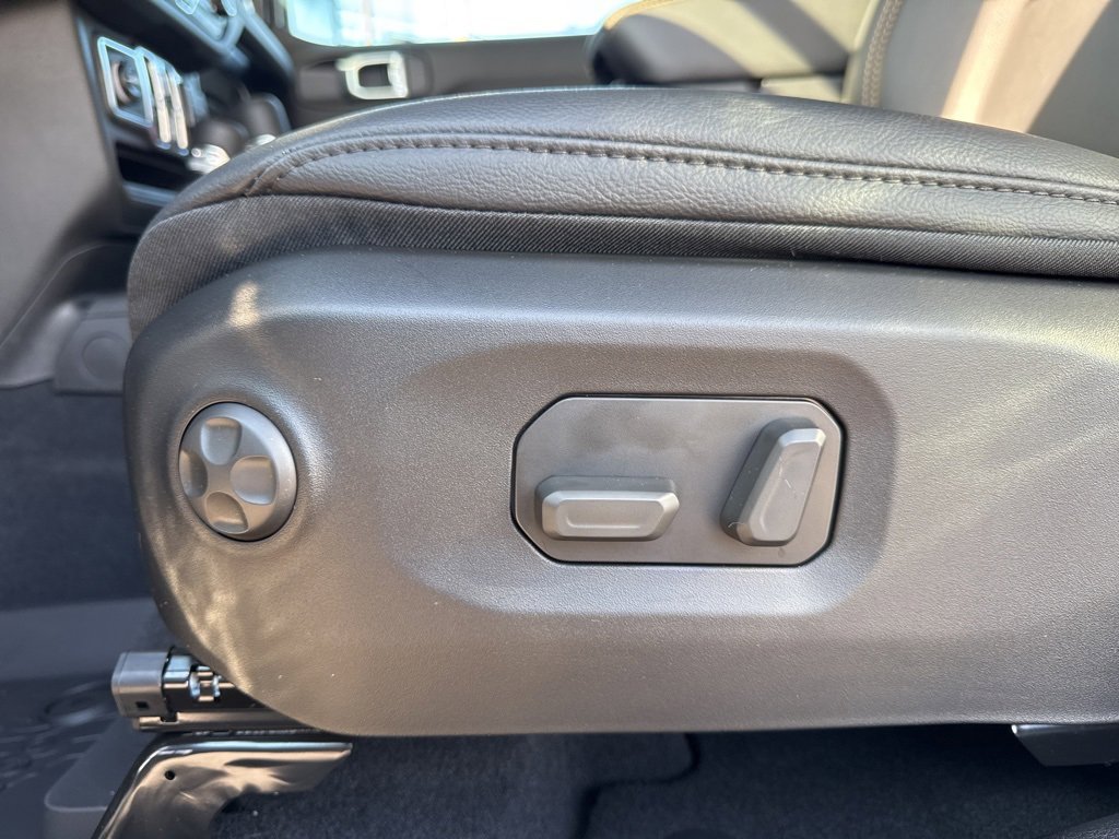 New 2026 Jeep Wrangler Sahara image 32