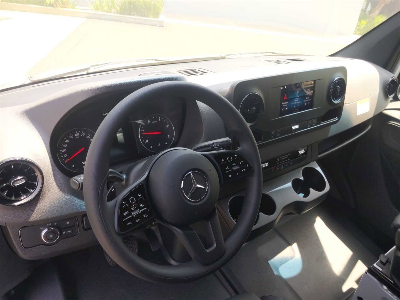 Used 2024 Mercedes-Benz Sprinter 3500 image 5