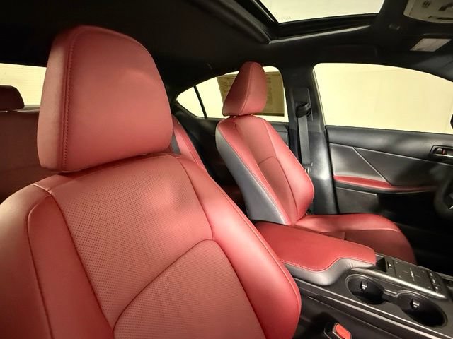 Used 2025 Lexus IS 300 w/ Premium Package RWD image 34