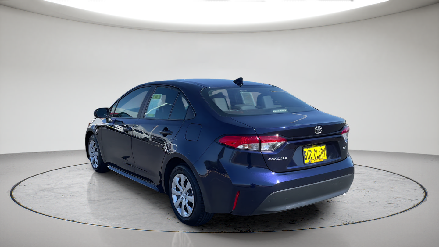 Certified 2025 Toyota Corolla LE FWD image 9
