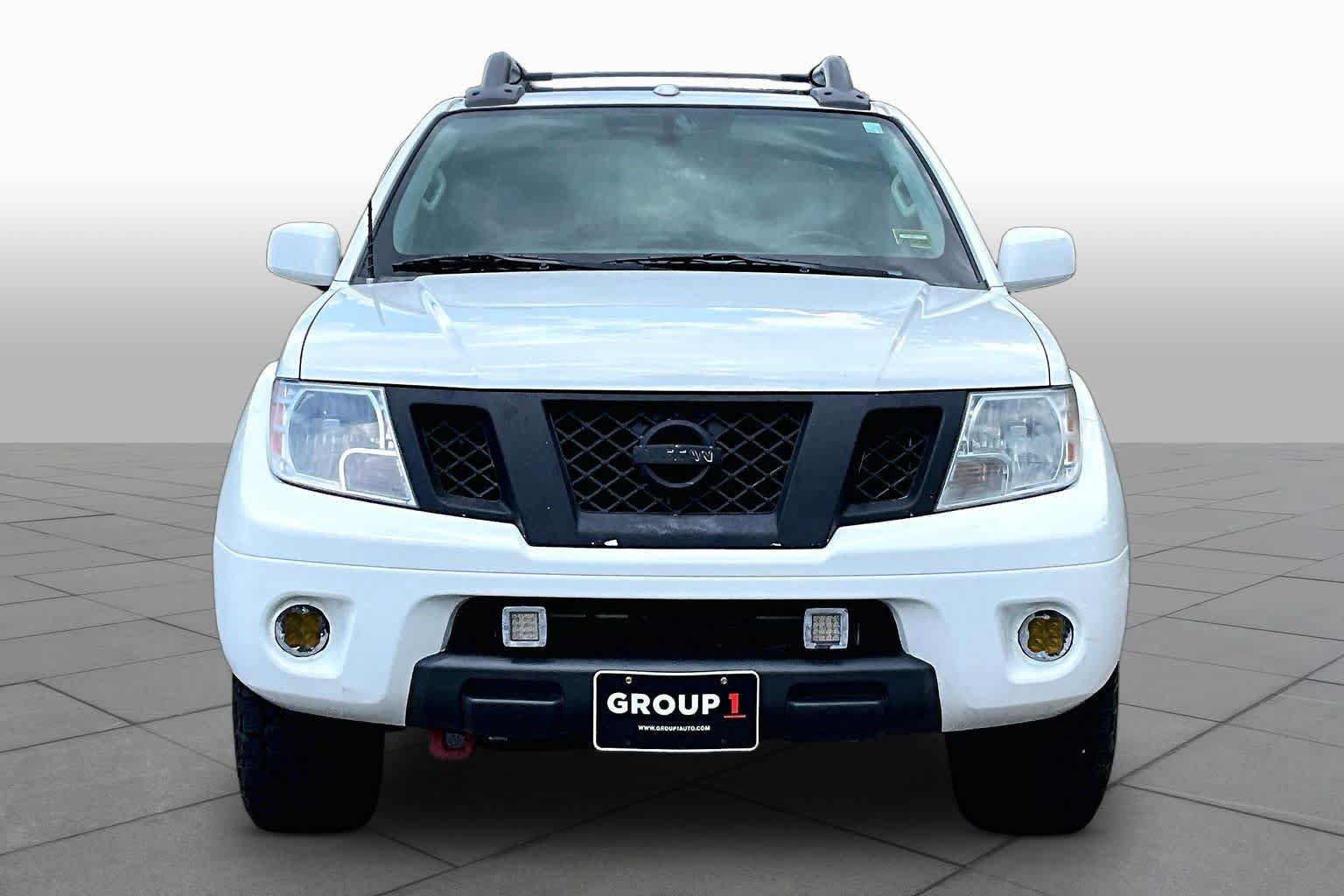Used 2016 Nissan Frontier PRO-4X w/ Pro-4x Luxury Package AWD/4WD image 4
