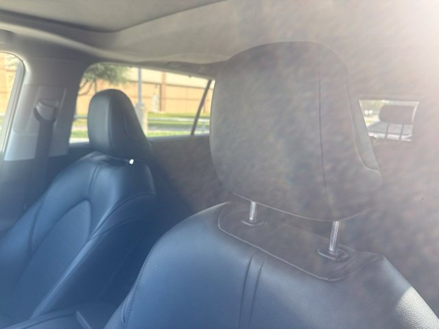 Certified 2025 Toyota Highlander XLE FWD image 9