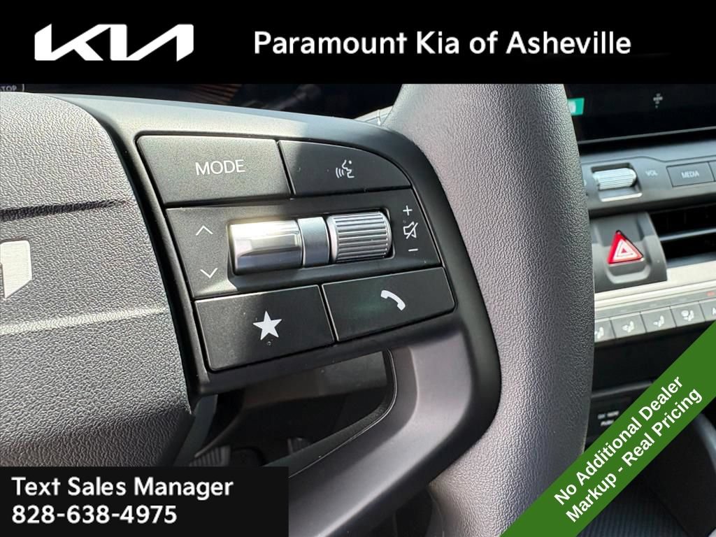 New 2026 Kia K4 FWD image 13