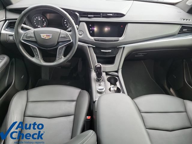 Certified 2024 Cadillac XT5 Premium Luxury w/ Technology Package FWD image 15