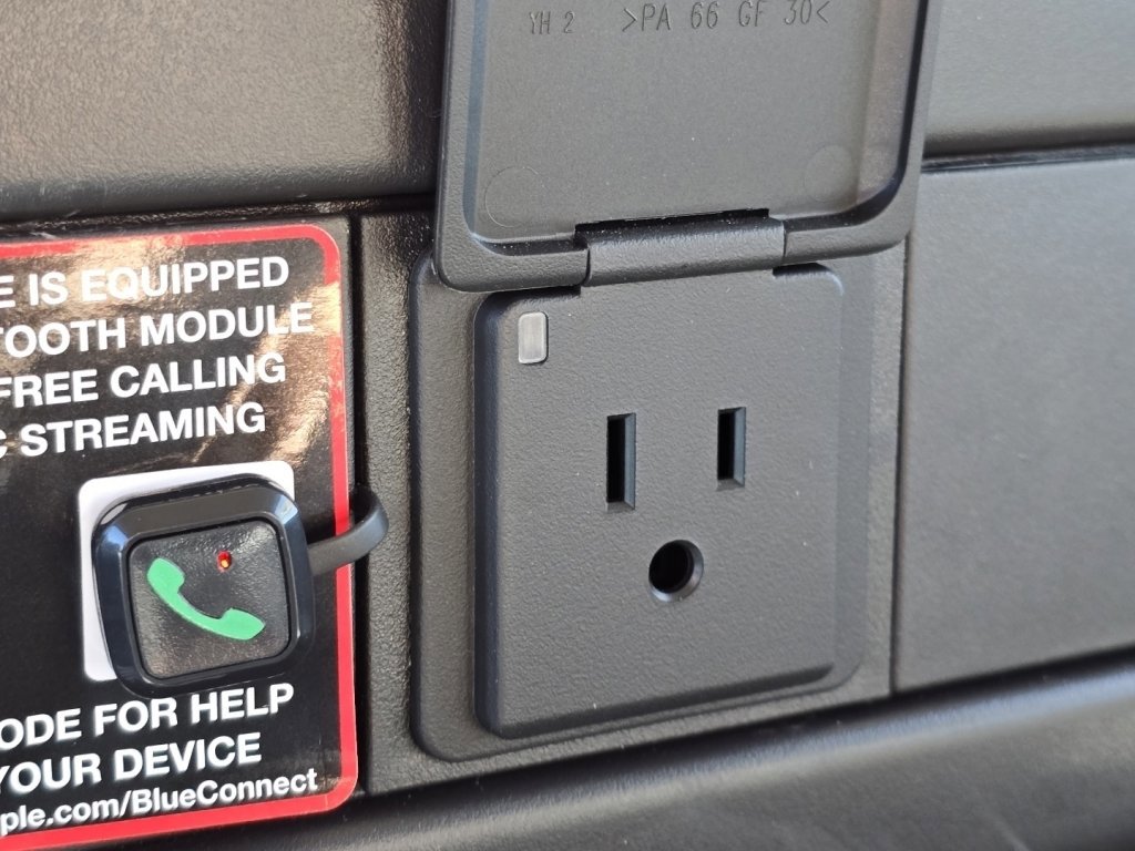 New 2026 Chevrolet Express 2500 w/ Driver Convenience Package image 16