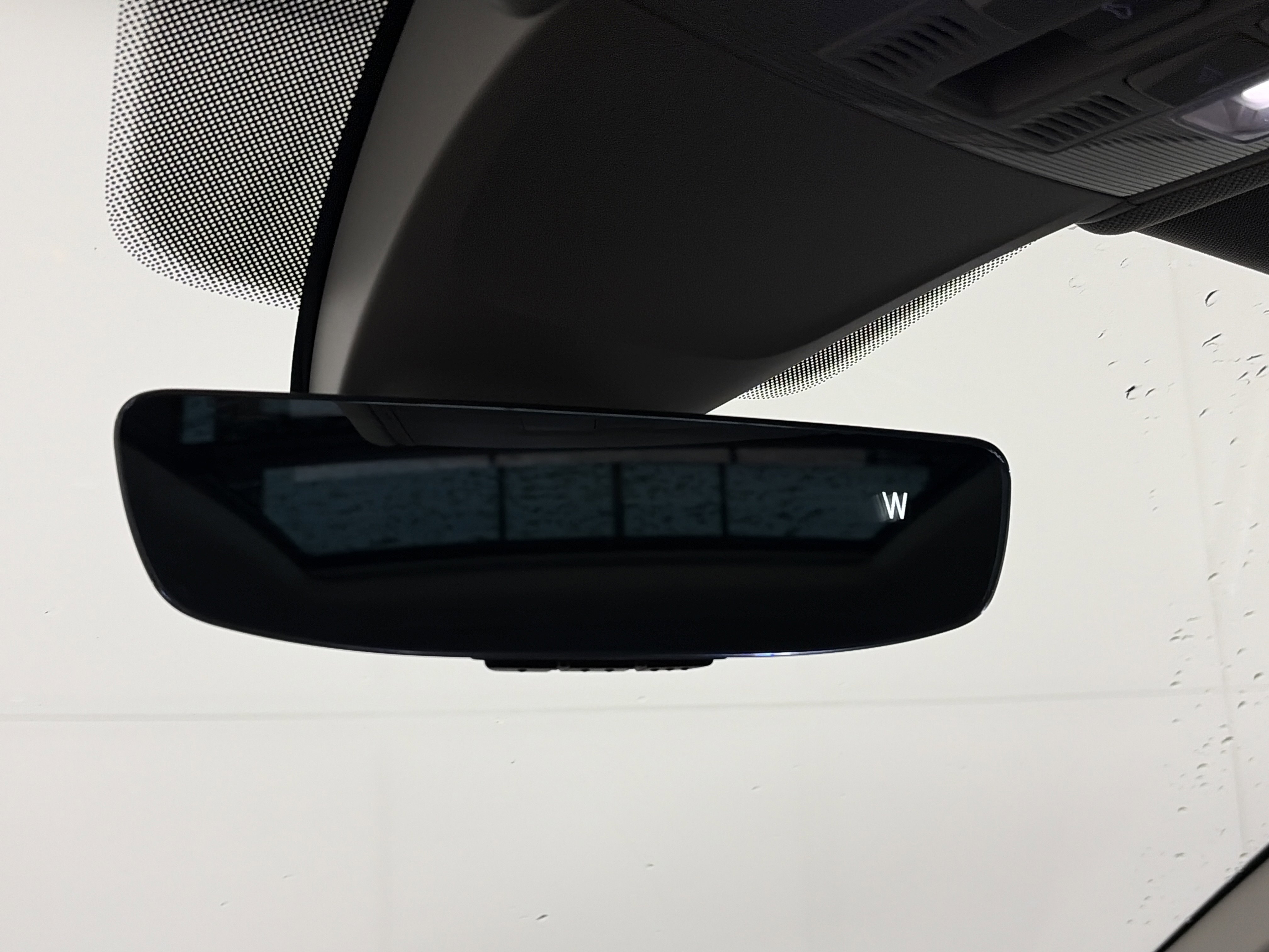 Used 2022 Volkswagen Tiguan SE image 29