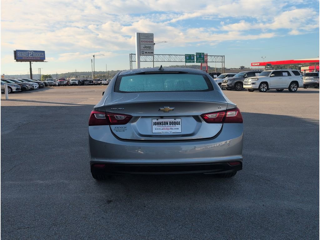 Used 2024 Chevrolet Malibu LT image 4