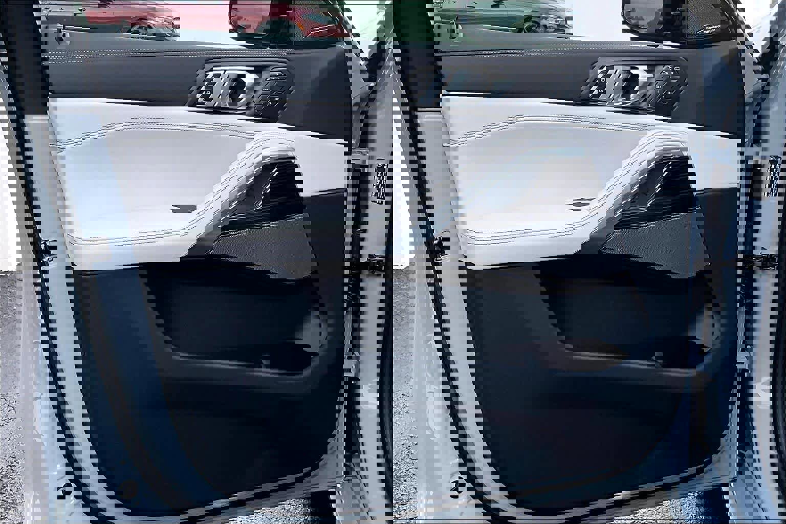 Certified 2026 BMW X6 xDrive40i image 23