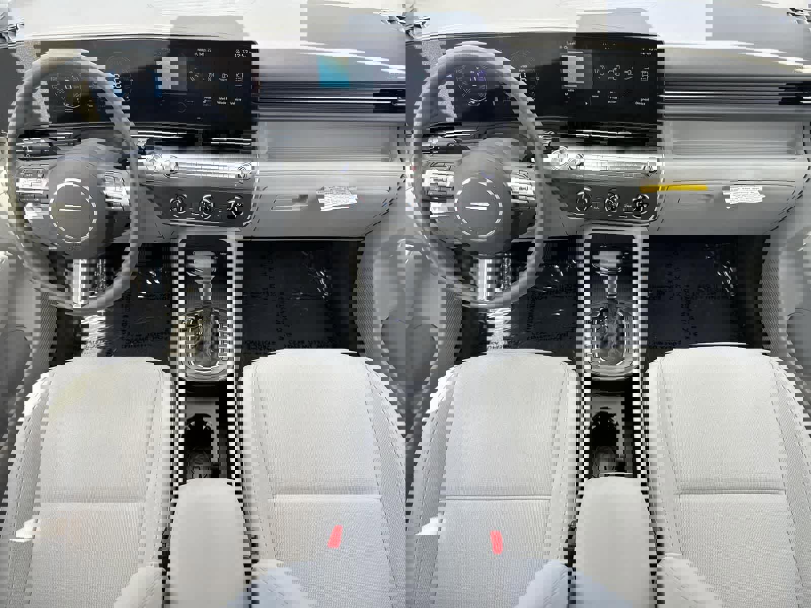 Certified 2025 Hyundai Kona SE image 8