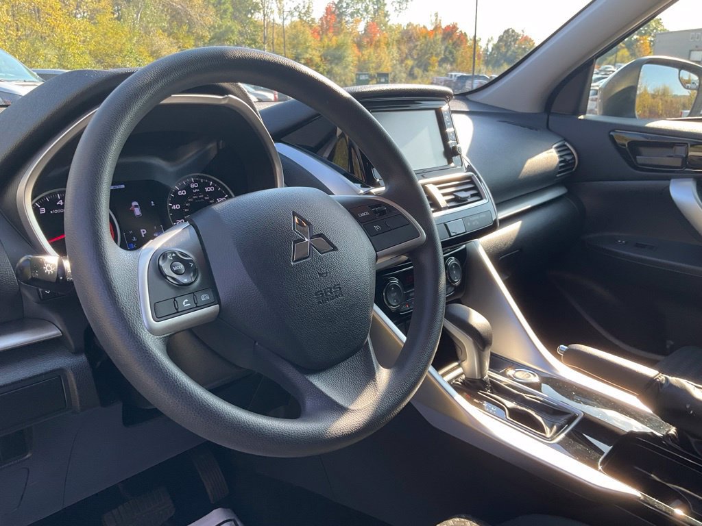 Used 2020 Mitsubishi Eclipse Cross ES AWD/4WD image 6