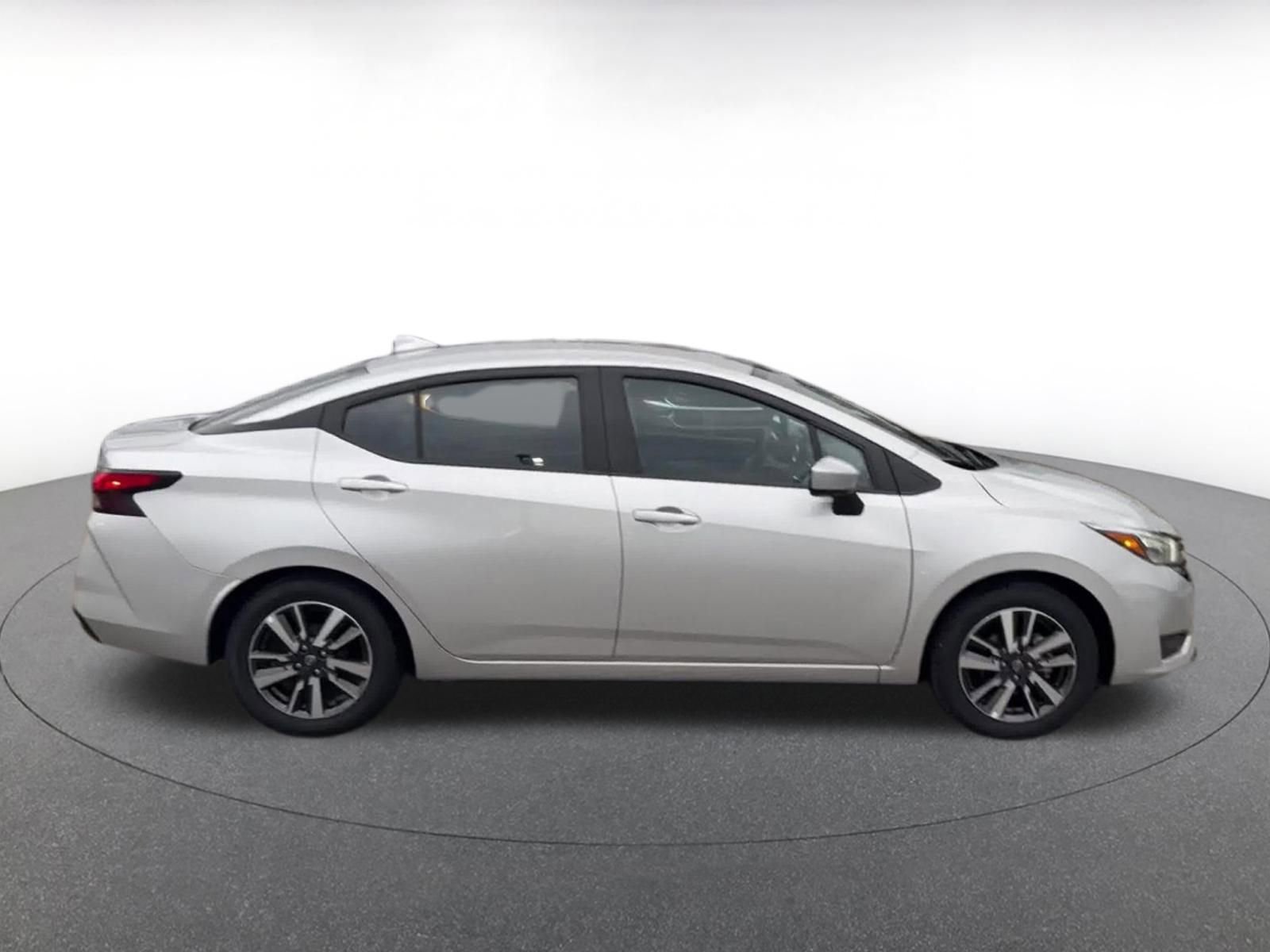 Used 2025 Nissan Versa SV FWD image 16