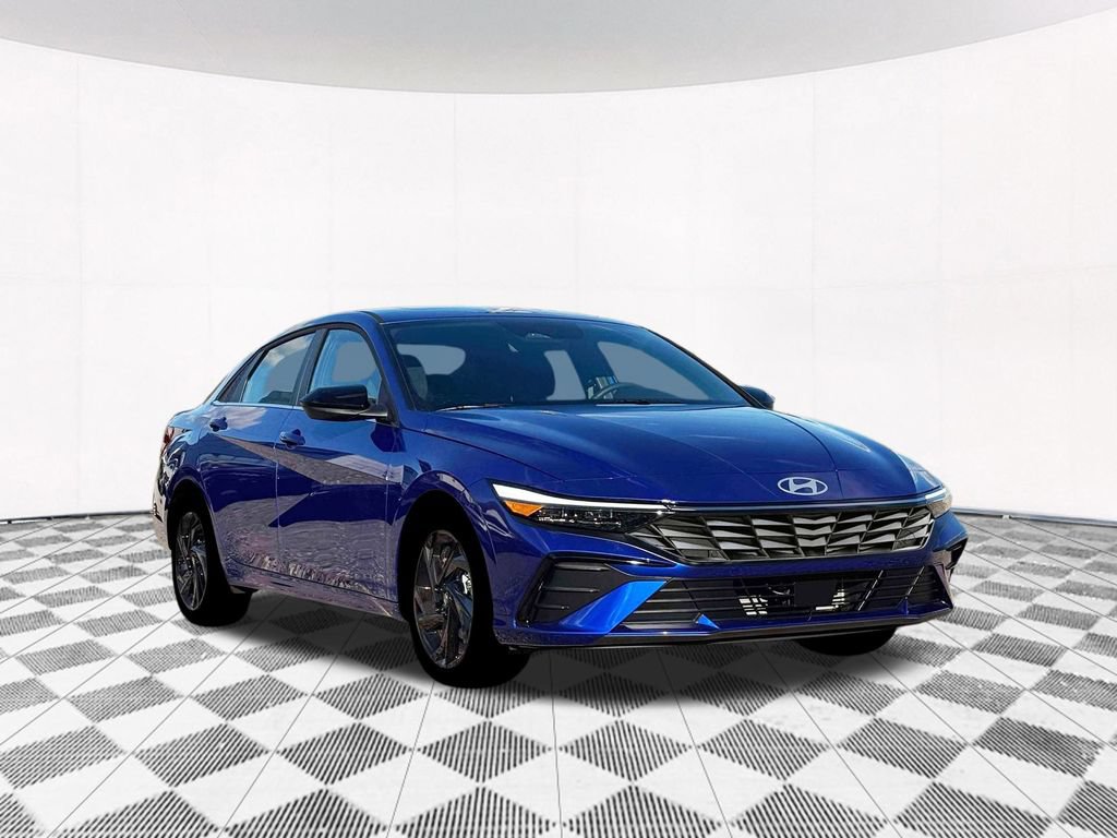 New 2026 Hyundai Elantra SEL Sport Premium FWD image 17