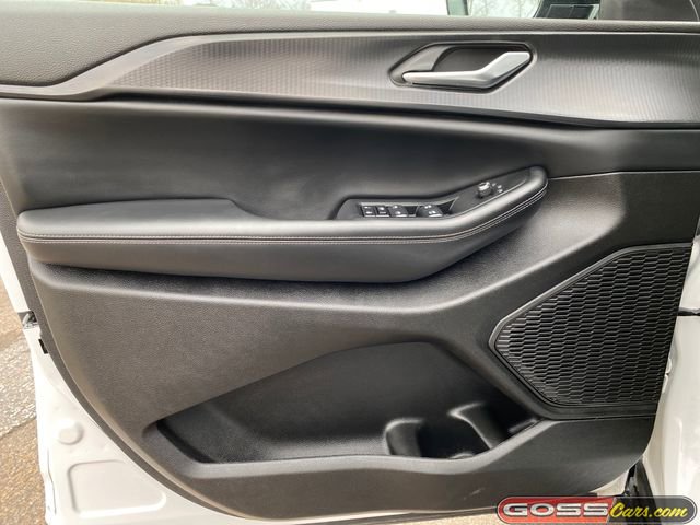 Certified 2024 Jeep Grand Cherokee Altitude image 22
