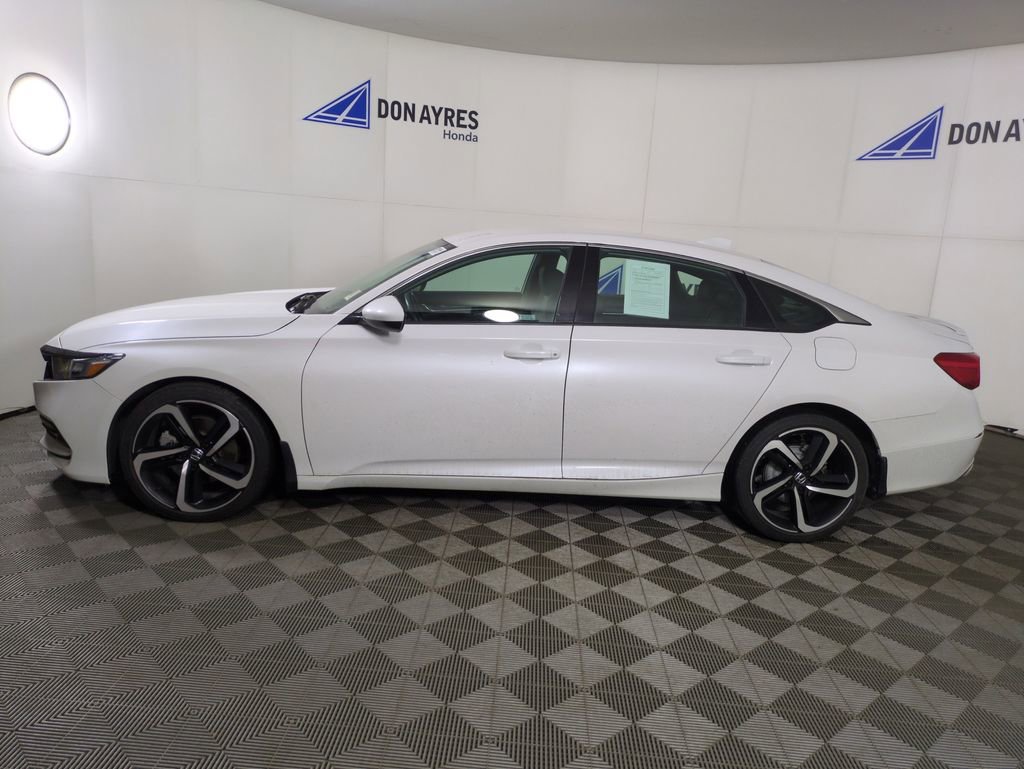 Used 2020 Honda Accord Sport image 2