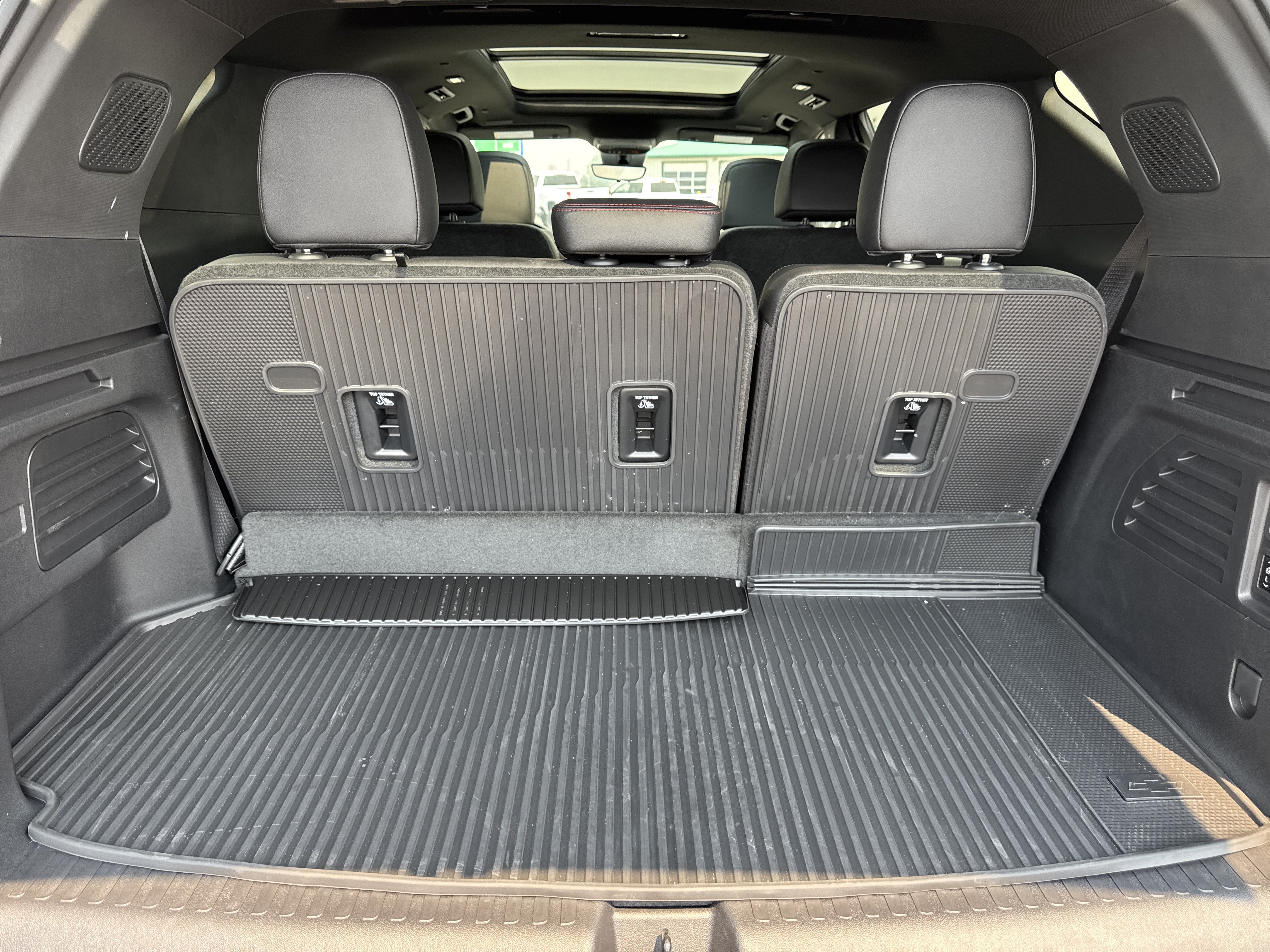 Used 2026 Chevrolet Traverse RS w/ LPO, Floor Liner Package AWD/4WD image 31
