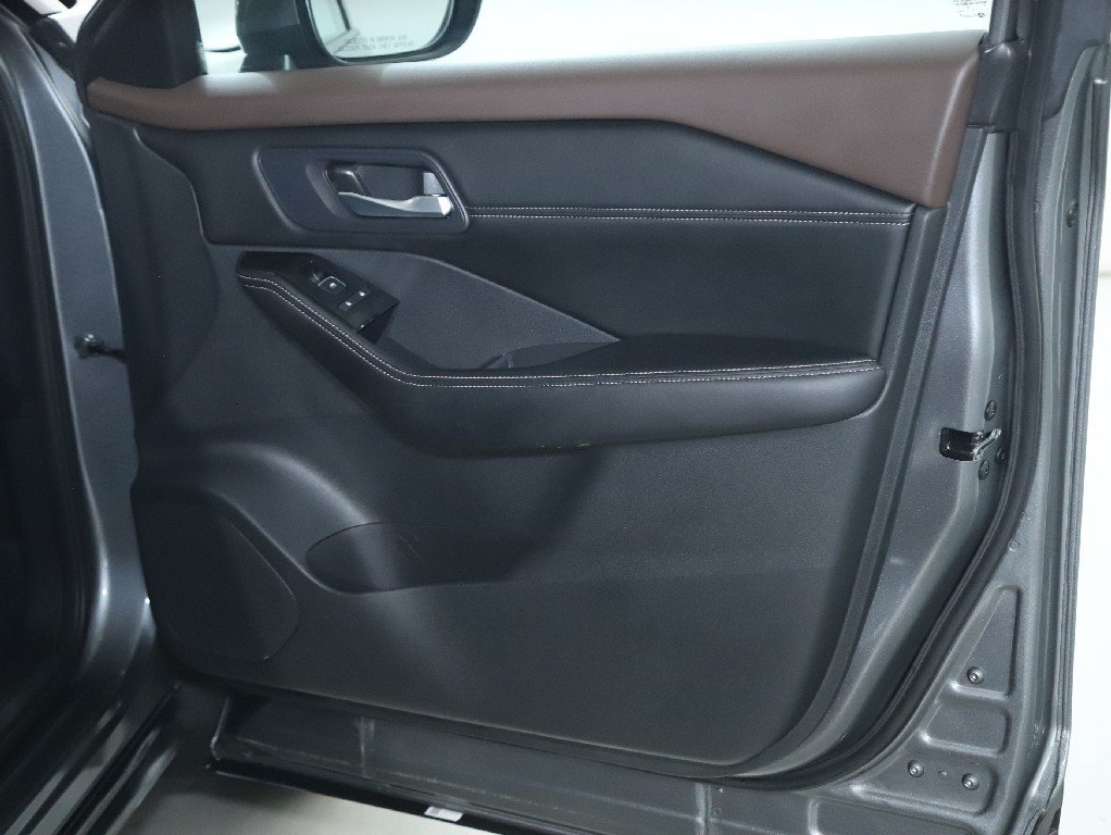 Certified 2023 Nissan Rogue SL AWD/4WD image 35