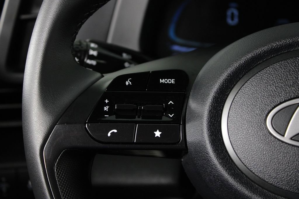 Used 2026 Hyundai Elantra Sport image 26