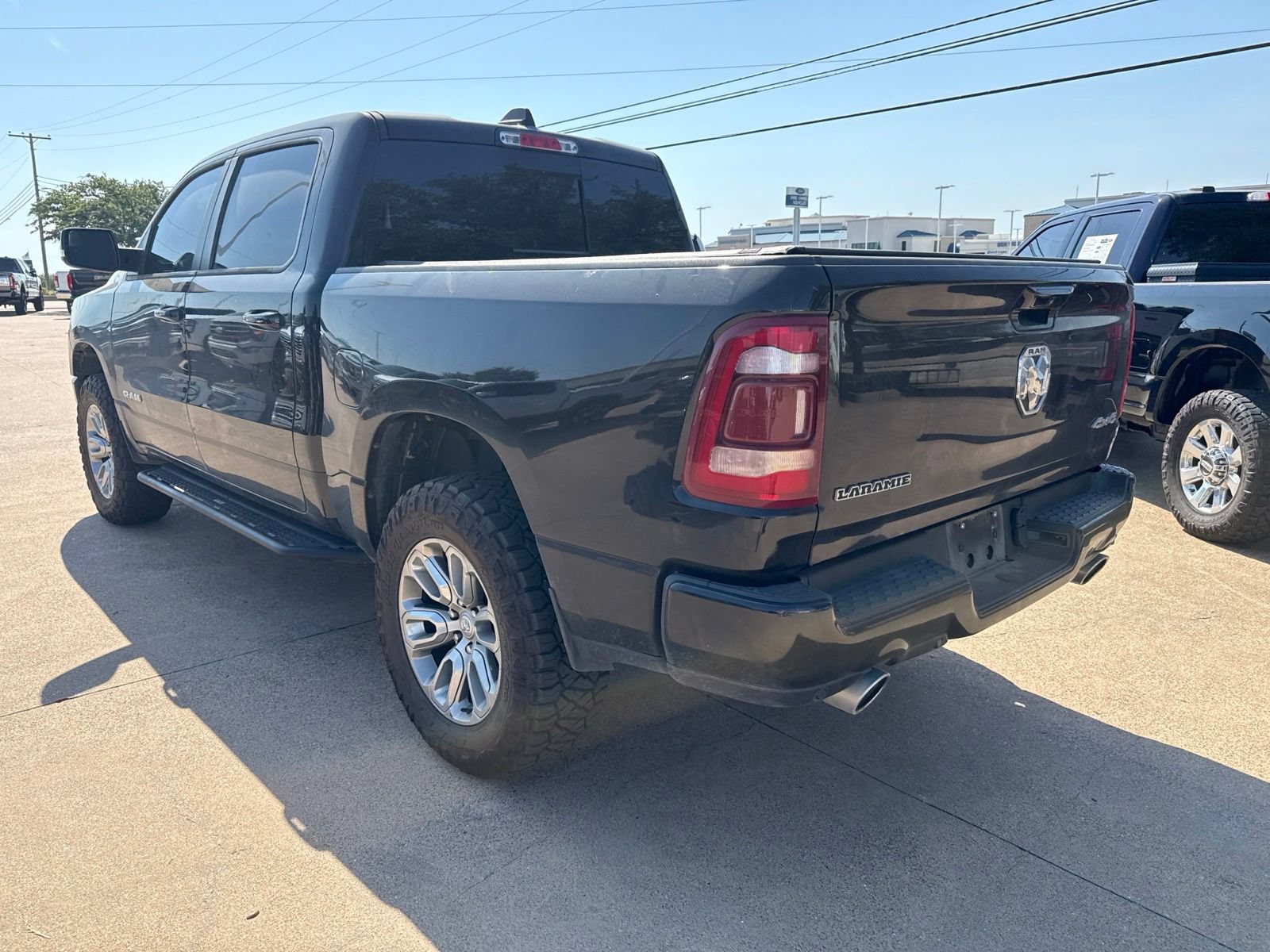 Used 2024 RAM 1500 Laramie AWD/4WD image 5