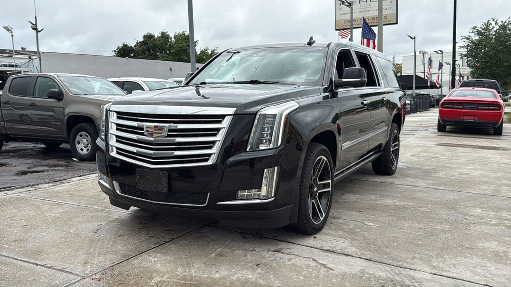 Used 2018 Cadillac Escalade ESV Platinum AWD/4WD image 11