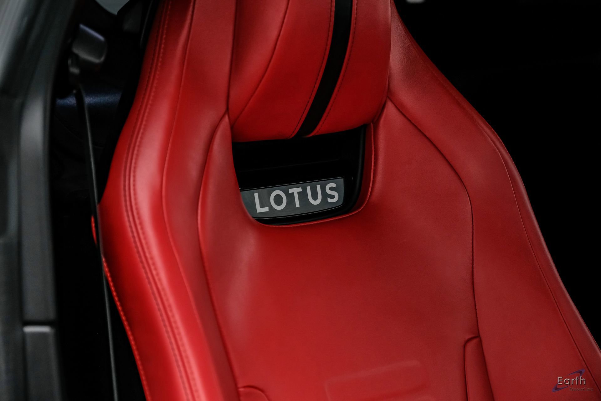 Used 2025 Lotus Emira RWD image 62