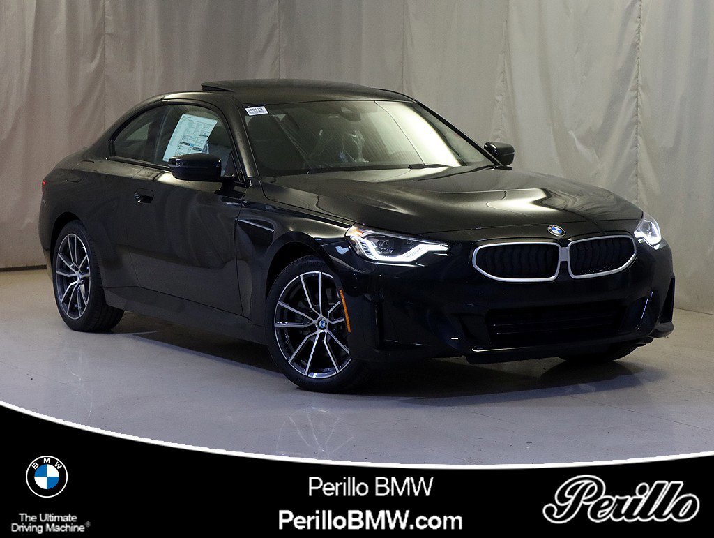 Used 2025 BMW 230i xDrive Coupe w/ Premium Package image 1