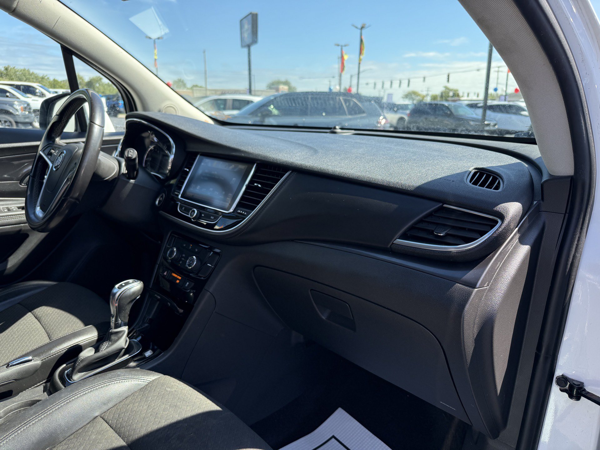 Used 2021 Buick Encore Preferred w/ Safety Package AWD/4WD image 23