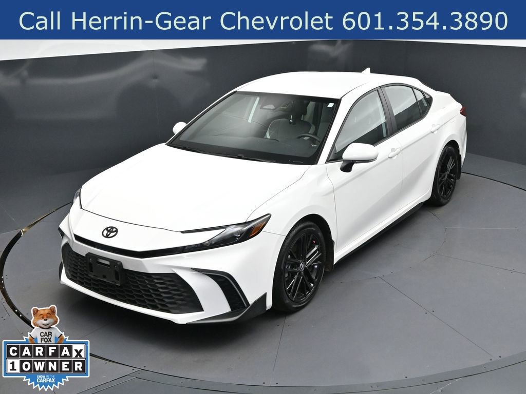 Used 2025 Toyota Camry SE w/ Convenience Package image 31