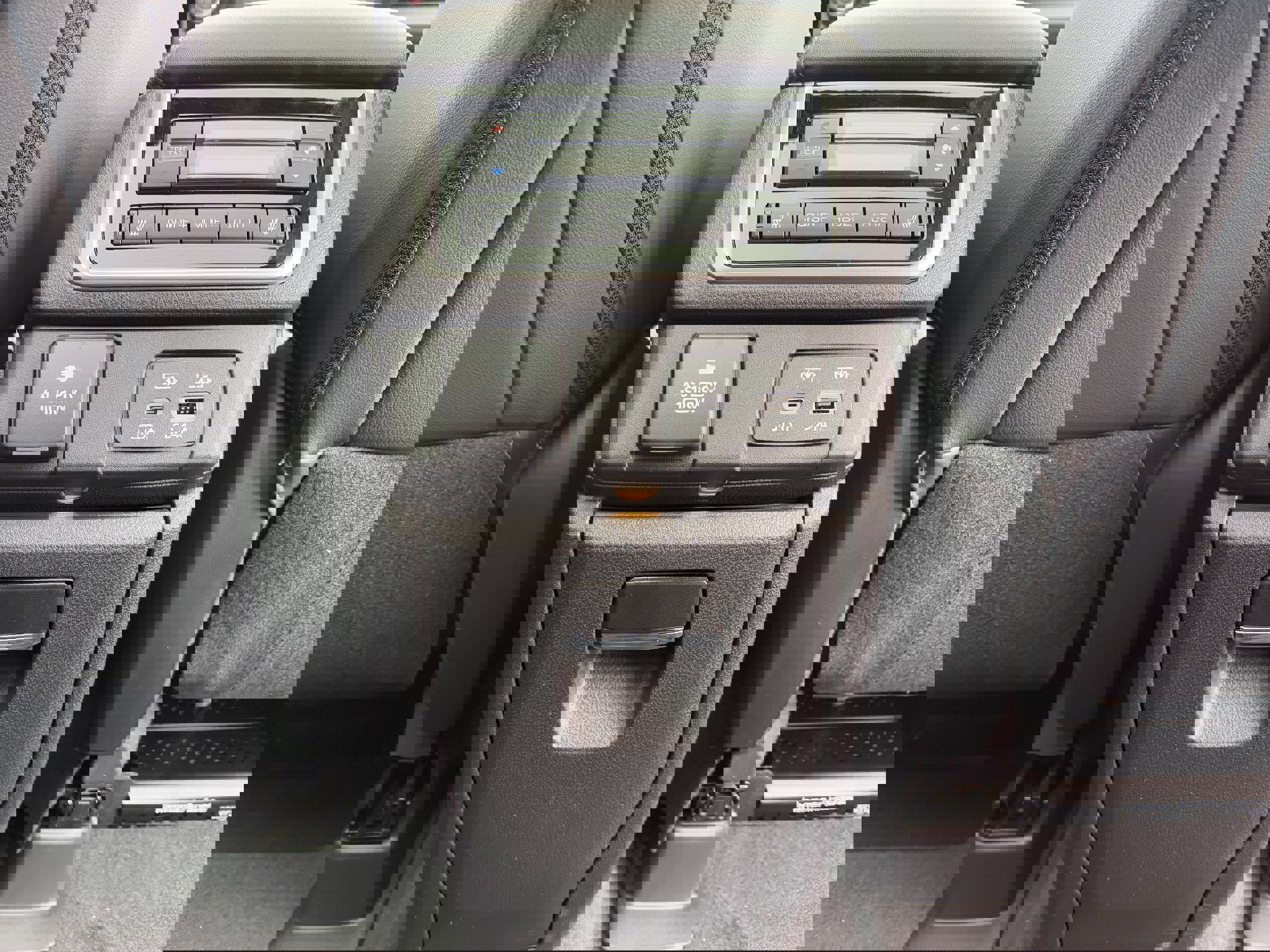 New 2026 Subaru Ascent Bronze Edition image 34