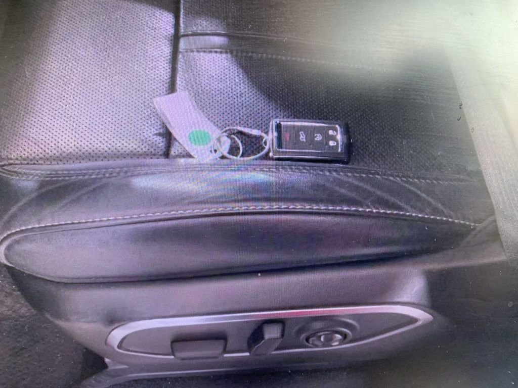 Used 2024 Jeep Wagoneer Series II image 13