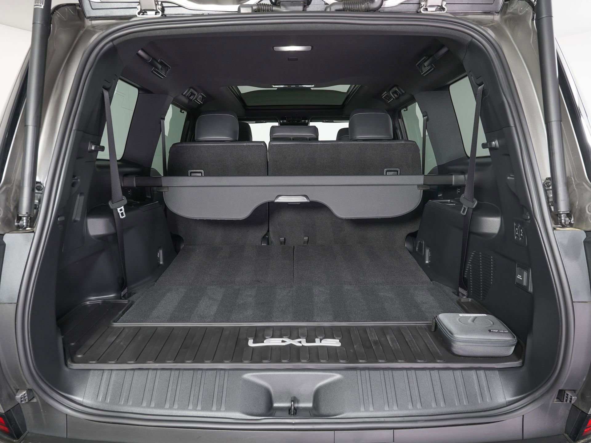 Used 2026 Lexus GX 550 w/ Accessory Package (2T) image 13