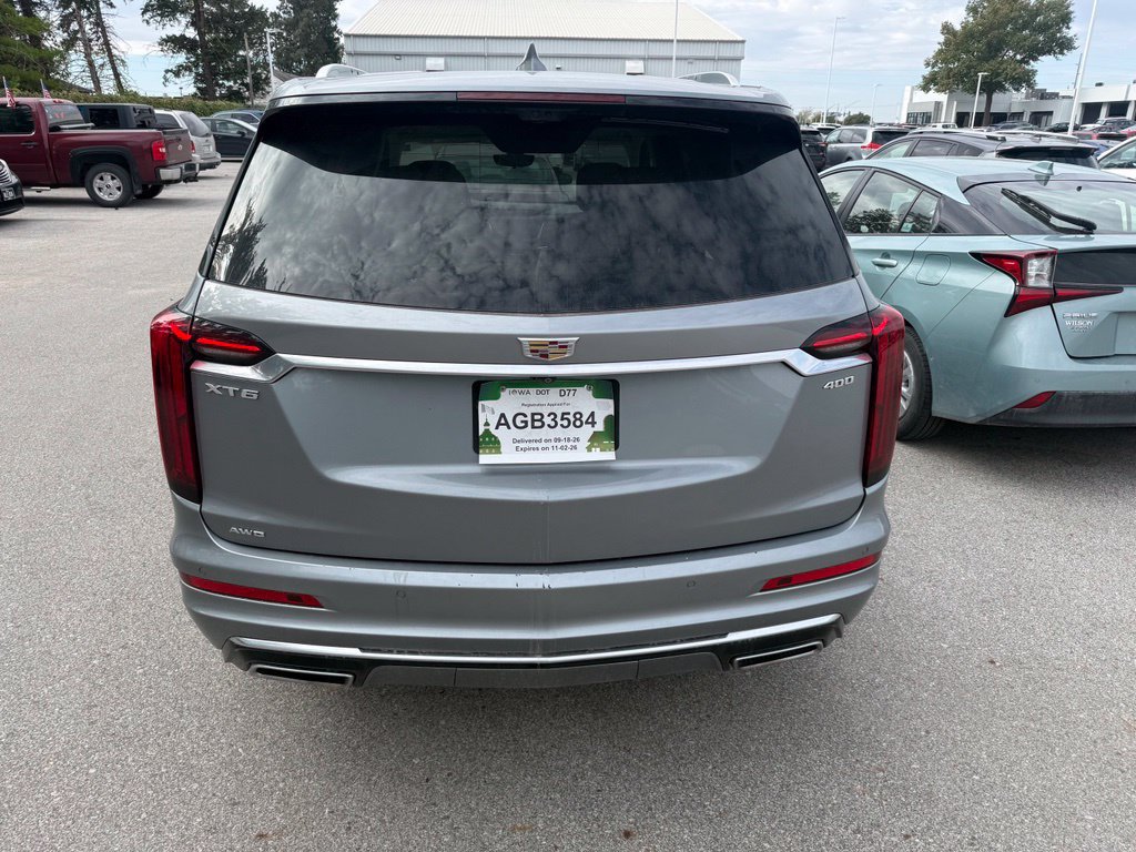 Used 2024 Cadillac XT6 Premium Luxury w/ Technology Package AWD/4WD image 3