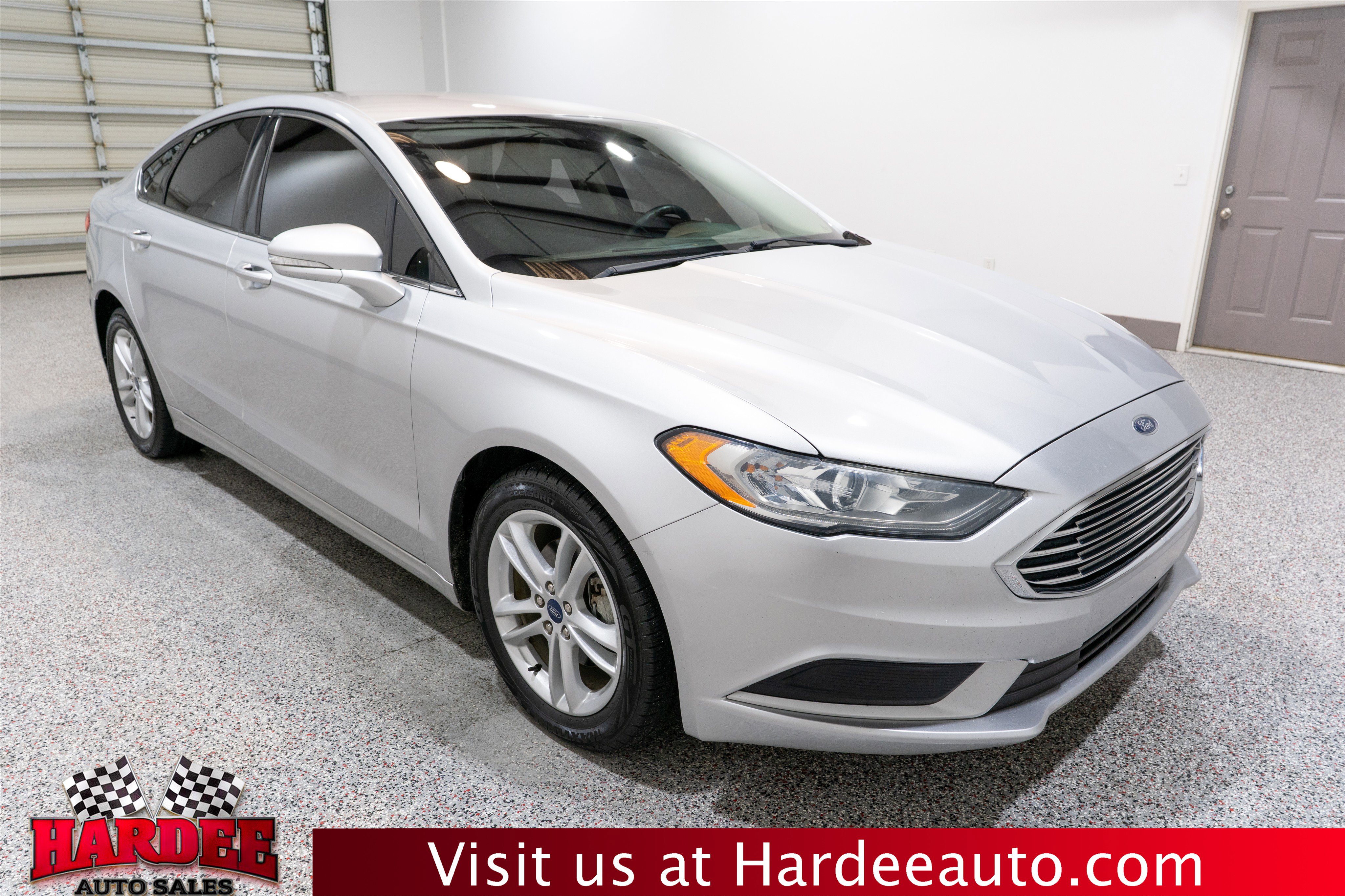 Used 2018 Ford Fusion SE FWD image 6