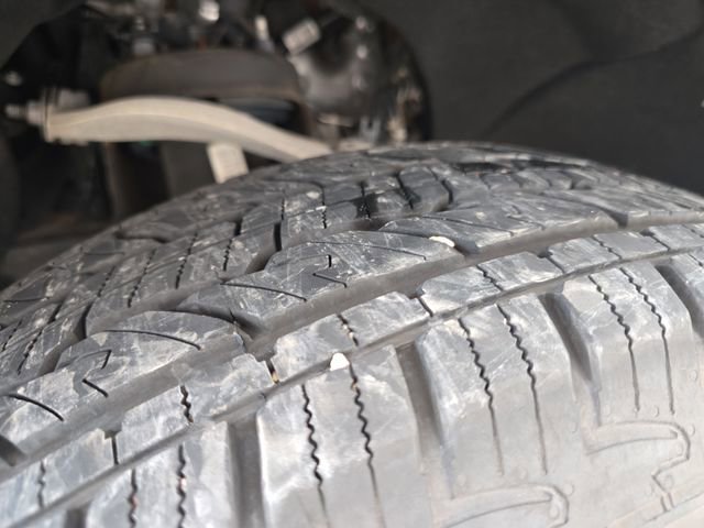 Used 2024 GMC Sierra 1500 SLE w/ Preferred Package image 27