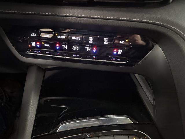 Used 2023 Buick Envision Avenir image 31