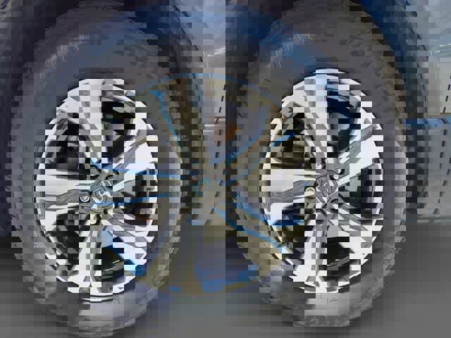 Used 2019 Honda CR-V LX image 9