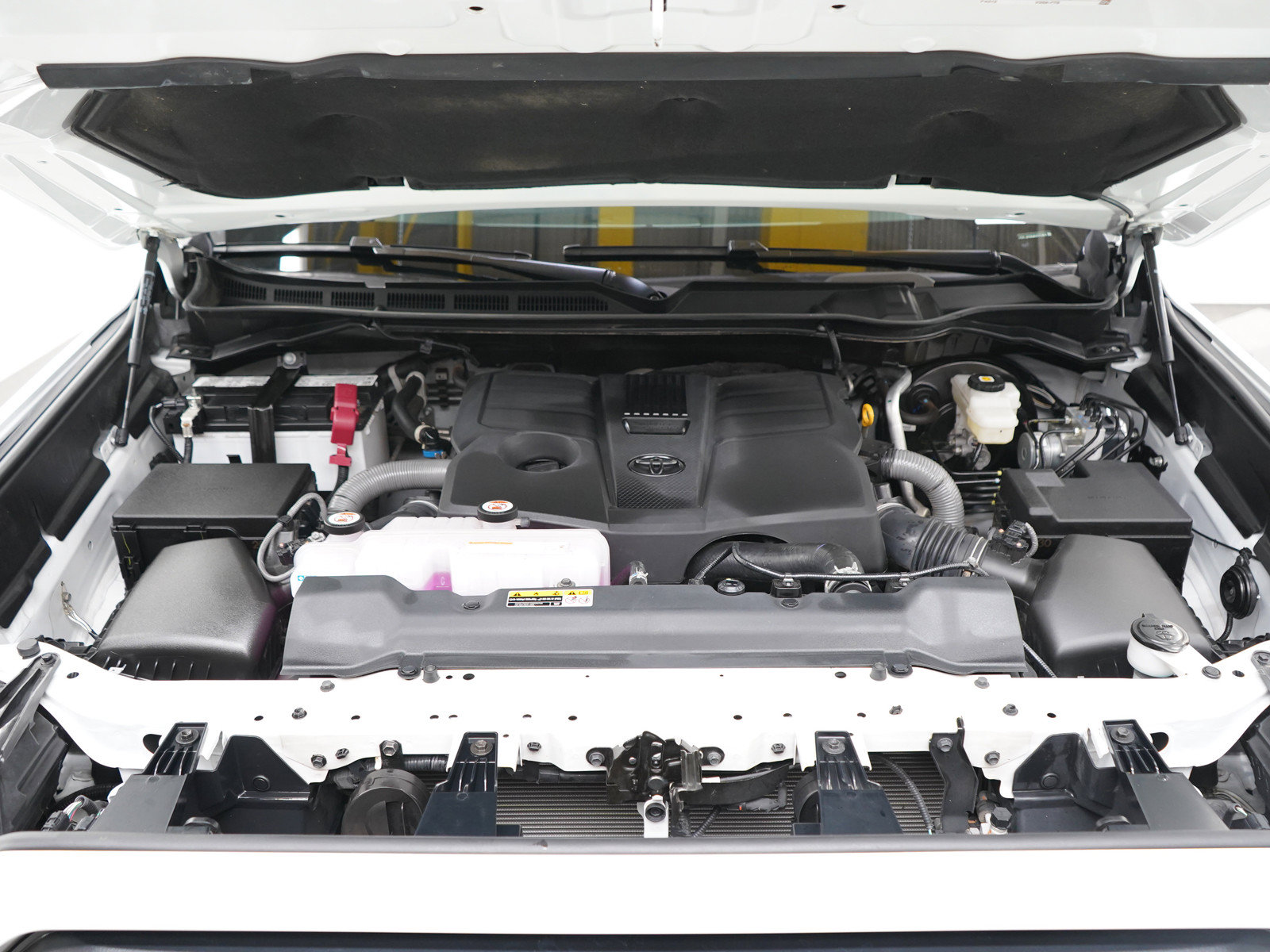 Used 2024 Toyota Tundra SR5 w/ SR5 Premium Package AWD/4WD image 30