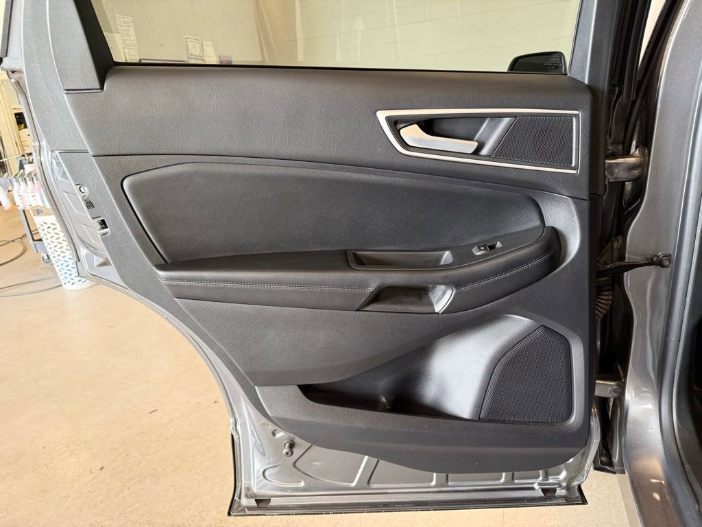 Used 2022 Ford Edge SEL w/ Convenience Package AWD/4WD image 13